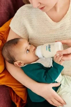 Philips Avent Anti Colic Feeding Bottle 260ml 2-Pack Hot